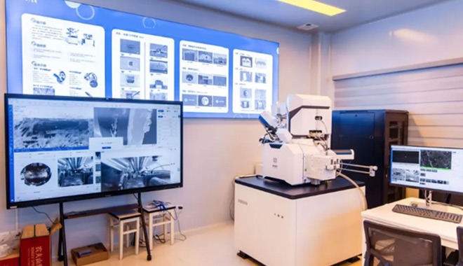 CIQTEK과 USTC는 고성능 현장 전자 현미경 공동 연구실에서 협력 1주년을 기념합니다.