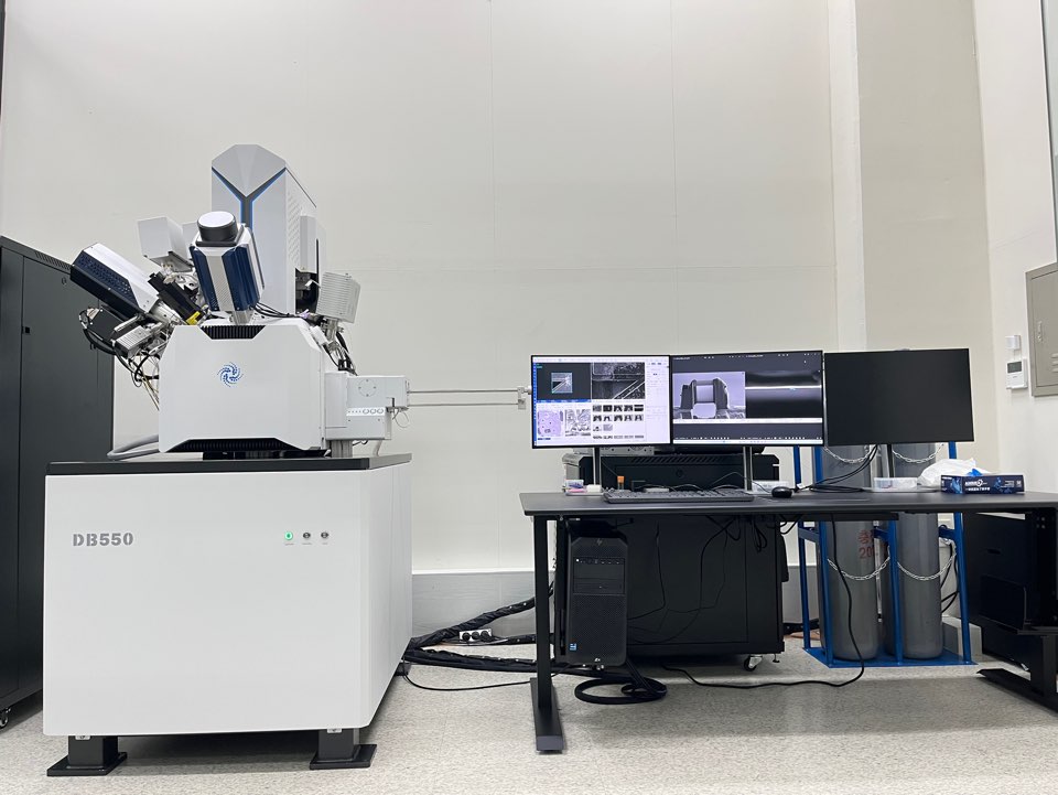 대한민국 CLARE 과학 연구소에 설치된 CIQTEK DB550 FIB-SEM
